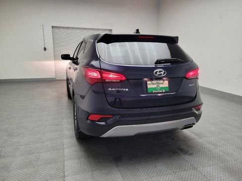 Used 2017 Hyundai Santa Fe Sport image 6