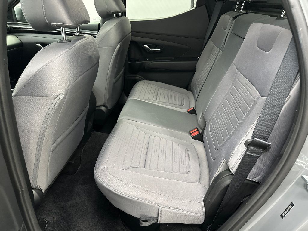 Certified 2024 Hyundai Santa Cruz SEL w/ Activity Package FWD image 21