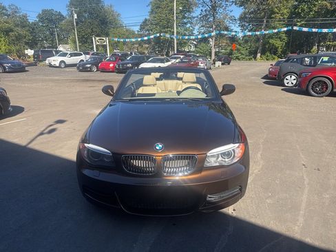 Used 2012 BMW 135i Convertible image 23