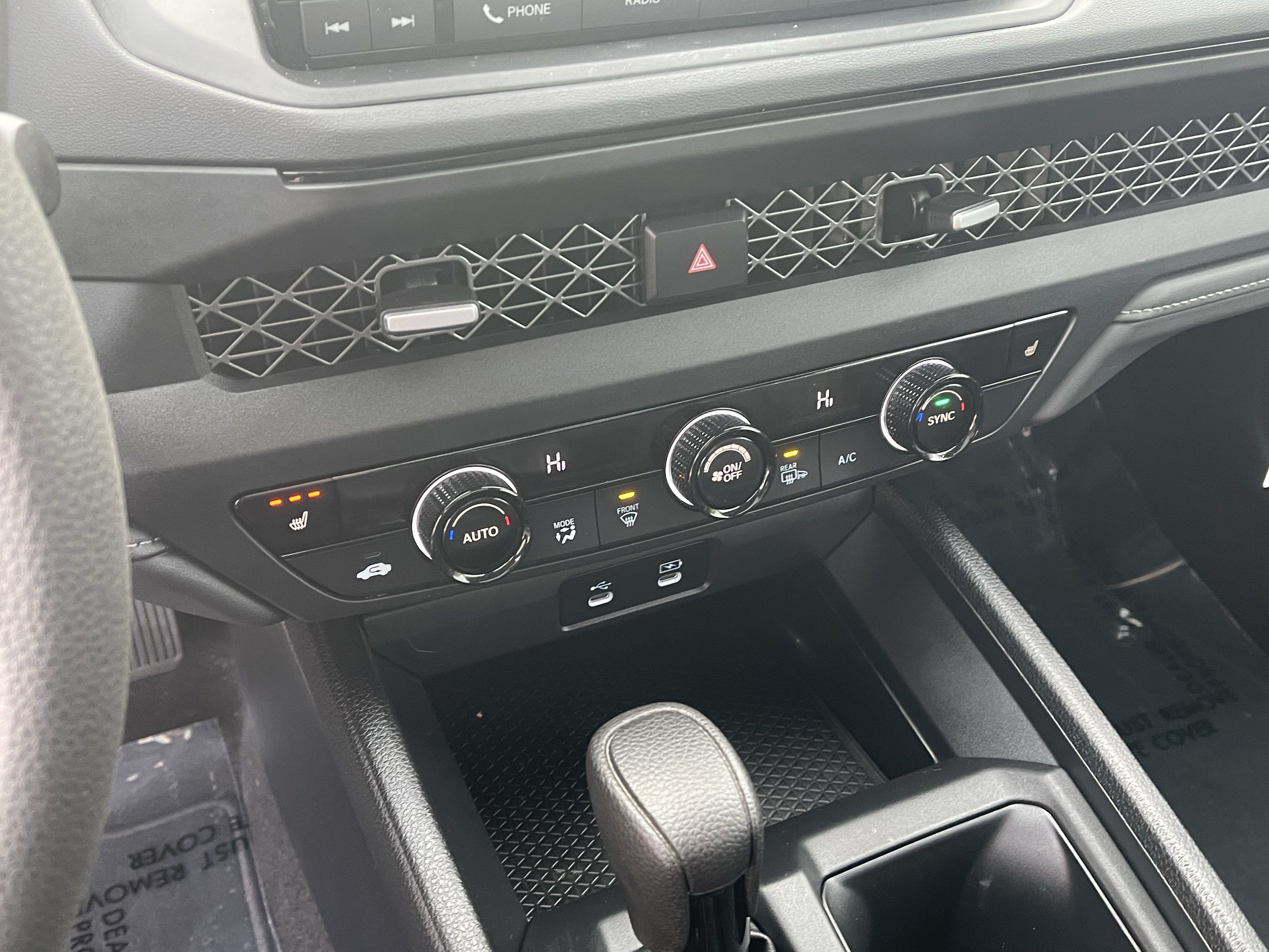 Used 2025 Honda Accord SE image 25