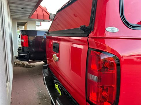 Used 2017 Chevrolet Colorado W/T image 4