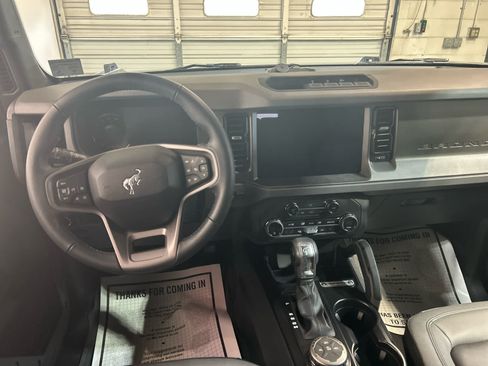 Used 2024 Ford Bronco Big Bend AWD/4WD image 4