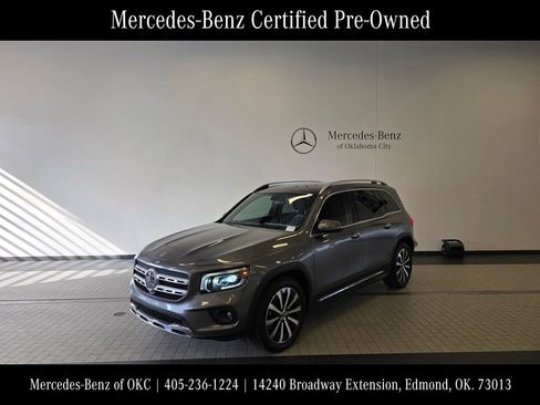 Used 2022 Mercedes-Benz GLB 250 image 1