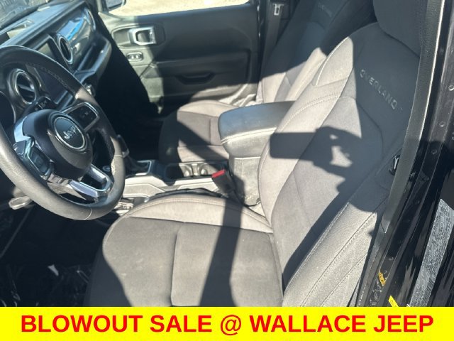 Certified 2023 Jeep Gladiator Overland AWD/4WD image 16