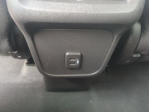 Certified 2019 Chevrolet Equinox LT FWD image 29