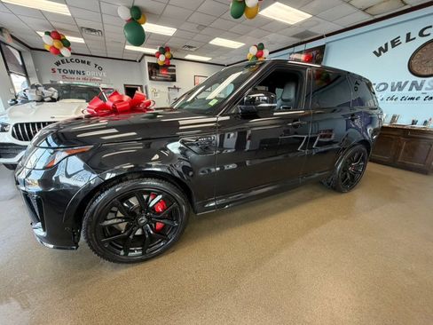 Used 2019 Land Rover Range Rover Sport SVR image 10