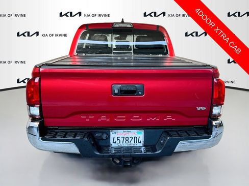 Used 2018 Toyota Tacoma SR5 RWD image 6