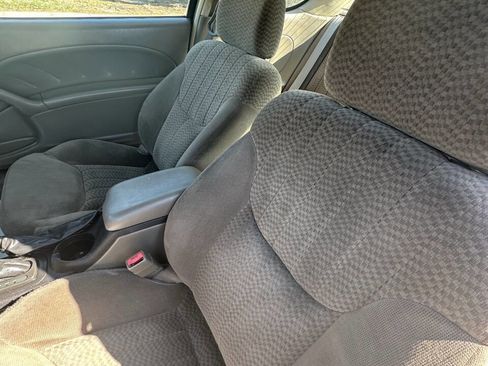 Used 2002 Pontiac Grand Am SE FWD image 6