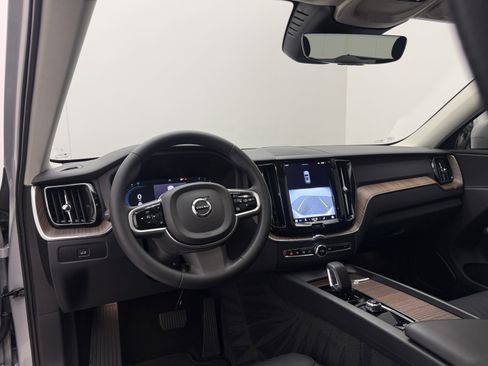 Certified 2023 Volvo XC60 B5 Plus w/ Protection Package Premier image 23