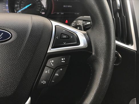 Used 2016 Ford Edge SEL w/ Equipment Group 201A AWD/4WD image 16