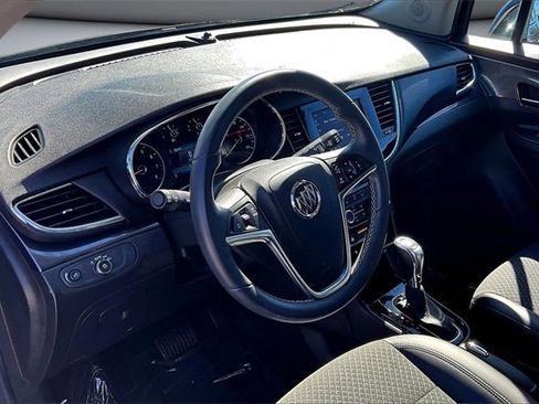 Used 2022 Buick Encore Preferred w/ Safety Package image 17