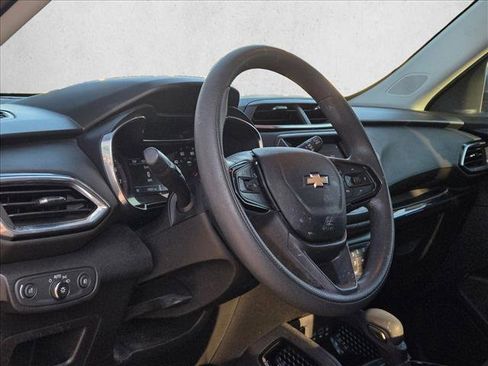 Used 2023 Chevrolet TrailBlazer LT image 9
