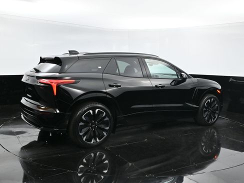 New 2025 Chevrolet Blazer EV RS RWD image 7