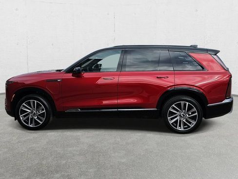 New 2026 Cadillac Vistiq Sport w/ LPO, Floor Liner Package image 8