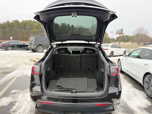 Used 2024 Tesla Model Y Long Range image 67