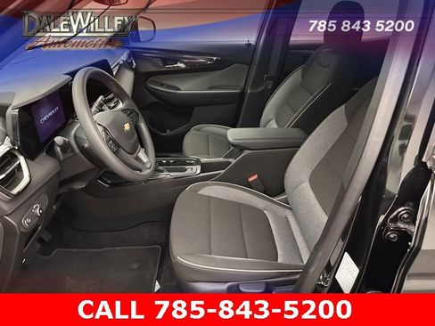 Used 2025 Chevrolet TrailBlazer LT image 16