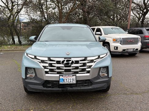 Used 2023 Hyundai Santa Cruz SE image 2