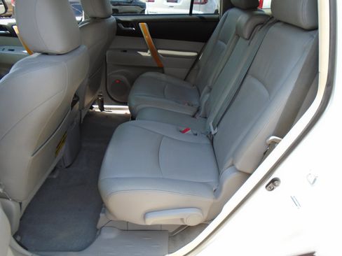 Used 2008 Toyota Highlander Limited AWD/4WD image 12