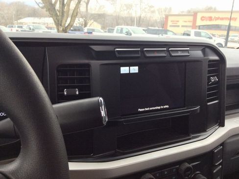 Used 2024 Ford F350 XL w/ Snow Plow Prep Package image 44