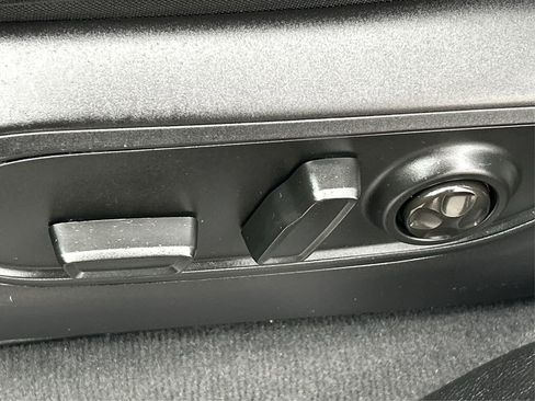 Certified 2023 Jeep Grand Cherokee L Laredo image 36