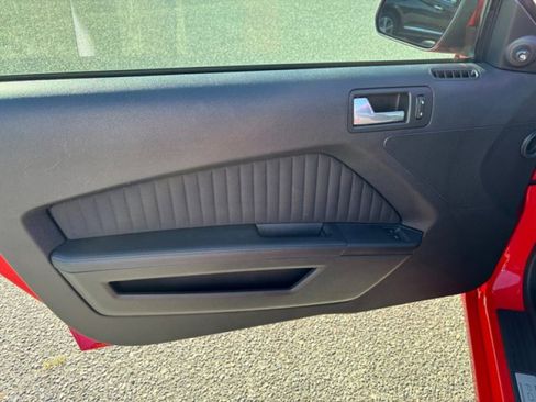 Used 2013 Ford Mustang Boss 302 w/ Boss 302 Accessory Pkg image 18