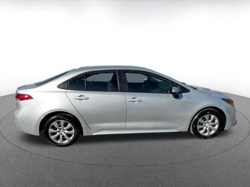Used 2025 Toyota Corolla LE image 16
