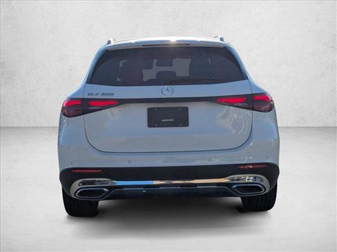 New 2025 Mercedes-Benz GLC 300 image 5