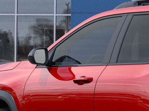 New 2026 Chevrolet Equinox RS w/ Convenience Package III FWD image 32