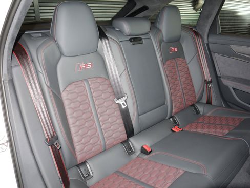 New 2025 Audi RS 6 performance image 11