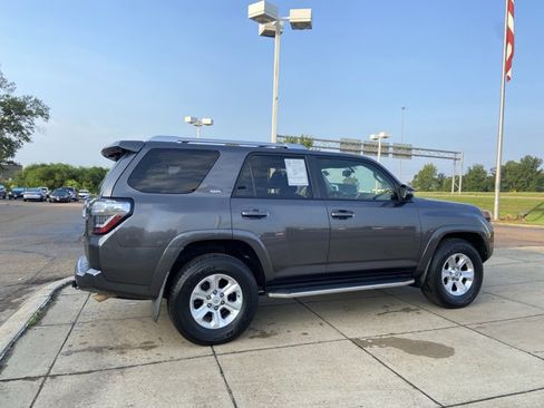 Used 2016 Toyota 4Runner SR5 Premium RWD image 12