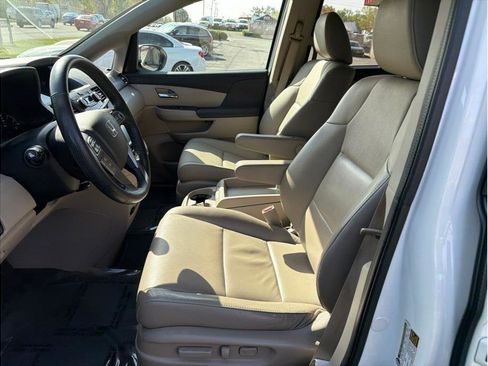 Used 2014 Honda Odyssey EX-L image 11