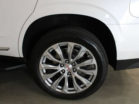 Used 2024 GMC Yukon Denali w/ Advanced Technology Package AWD/4WD image 30