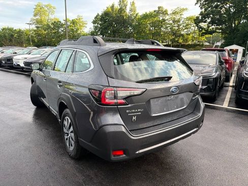 Used 2024 Subaru Outback AWD/4WD image 8