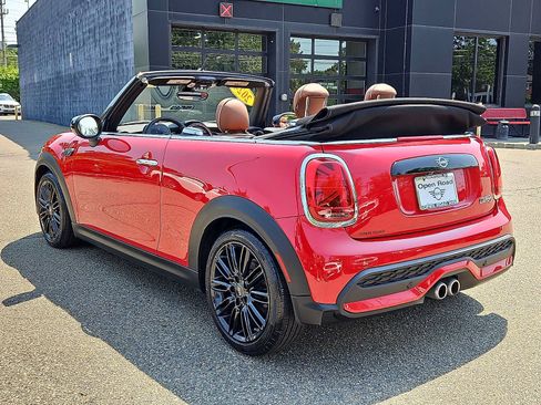 Used 2024 MINI Cooper S w/ Signature Upholstery Package FWD image 4