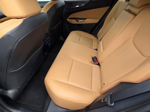 Used 2025 Lexus NX 250 FWD w/ Towing Package (2000 Lbs) image 9