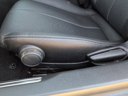 Used 2025 MAZDA MX-5 Miata RF Grand Touring image 12