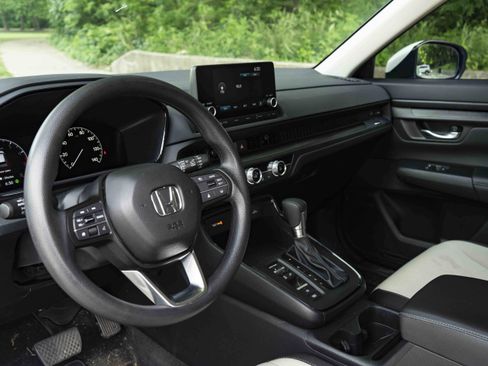 Used 2024 Honda CR-V LX image 16