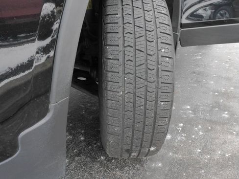 Used 2020 Chevrolet Trax LS w/ Tint and Cruise Package image 27