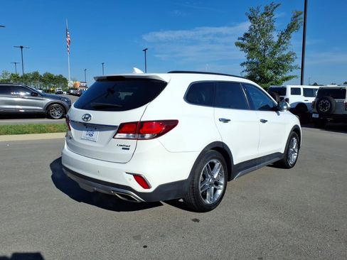 Used 2019 Hyundai Santa Fe XL FWD image 3