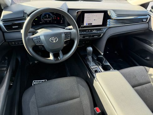 Used 2025 Toyota Camry LE FWD image 15
