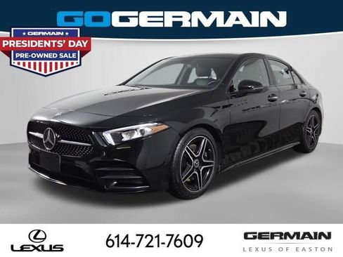 Used 2019 Mercedes-Benz A 220 4MATIC w/ AMG Line image 1