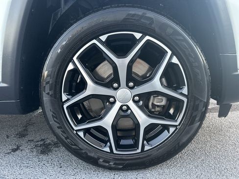 Used 2024 Jeep Compass Limited image 6