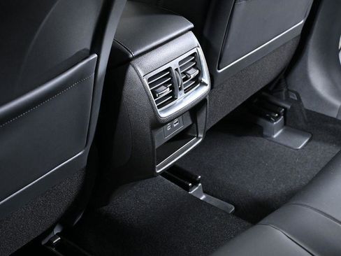 Certified 2025 INFINITI QX50 Pure image 28