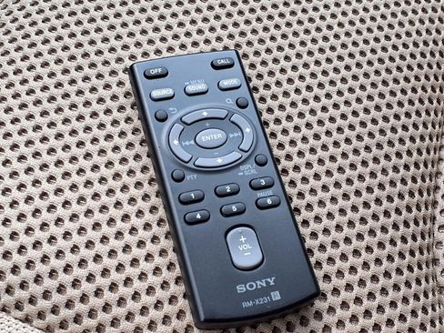 Used 2010 Nissan Frontier SE image 26