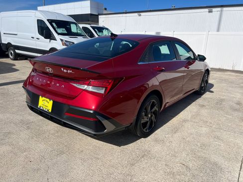 New 2026 Hyundai Elantra SEL Sport Premium FWD image 3