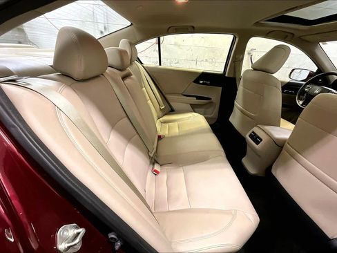 Used 2015 Honda Accord EX-L image 18