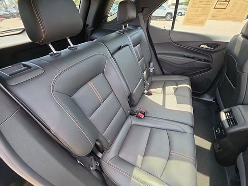 Used 2022 Chevrolet Equinox Premier AWD/4WD image 32