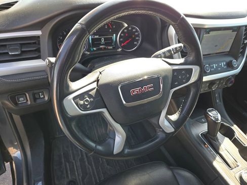 Used 2019 GMC Acadia SLT w/ Black Edition image 10