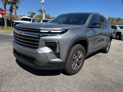 New 2025 Chevrolet Traverse LT w/ Enhanced Driving Package