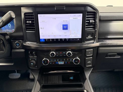 Used 2026 Ford F350 Lariat AWD/4WD image 29